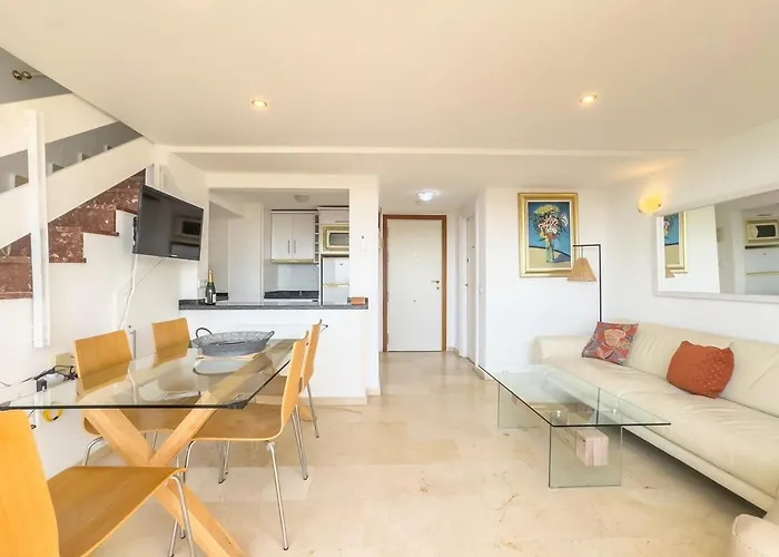 Skol 510a Front Line 2 Bedrooms Appartement